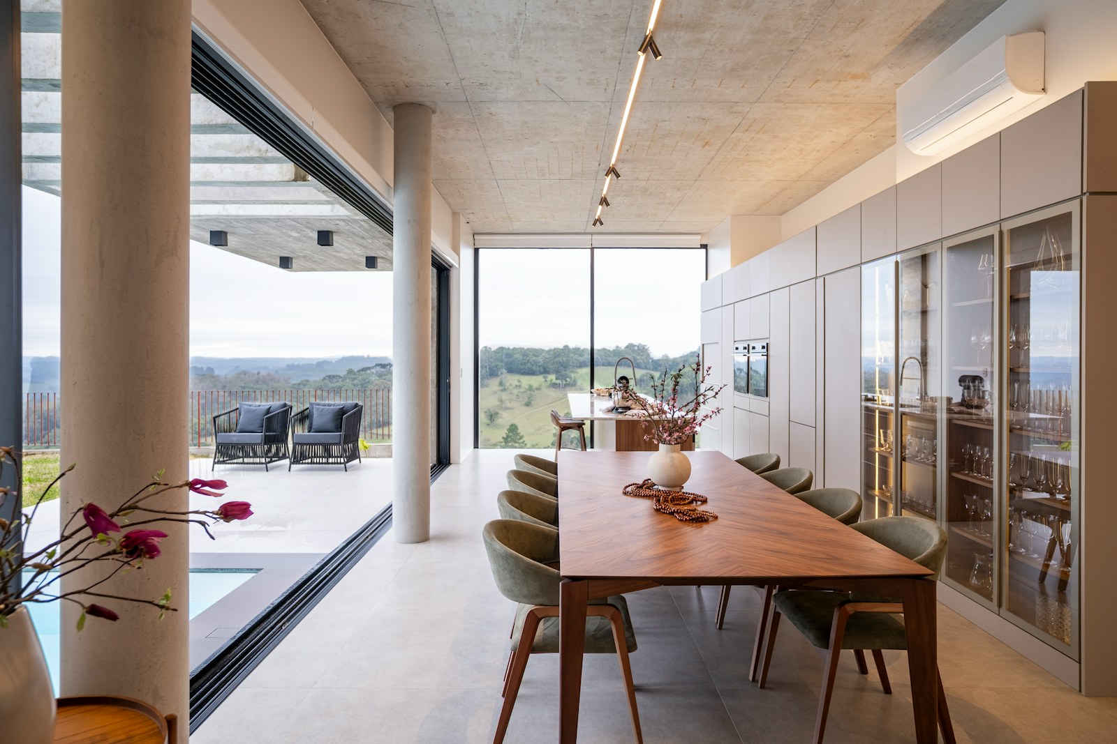 Moderne airconditioning in een strak interieur
